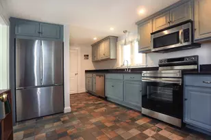 48 School St, Groveland, MA 01834 - Photo 15