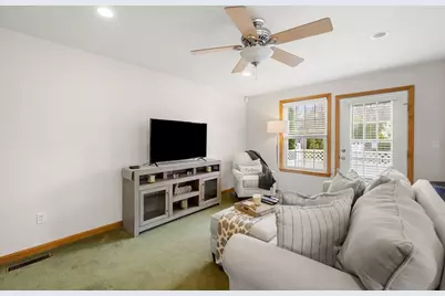 61 American Legion Highway, Westport, MA 02790 - Photo 5