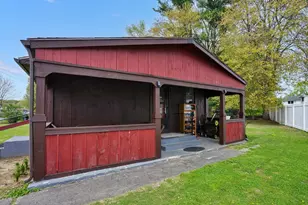 94 Cora Ave, Chicopee, MA 01013 - Photo 9