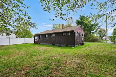 94 Cora Ave, Chicopee, MA 01013 - Photo 5