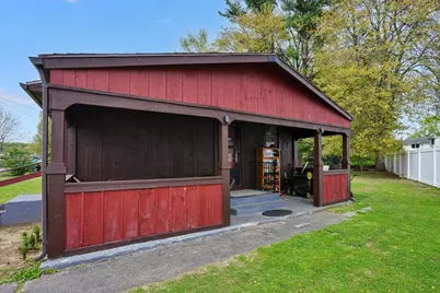 94 Cora Ave, Chicopee, MA 01013 - Photo 9