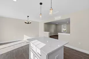 989 Bay St, Fall River, MA 02724 - Photo 13