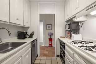 85 E India Row, Boston, MA 02110 - Photo 17