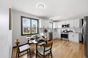 44 Frontenac St, Springfield, MA 01151 - Photo 11