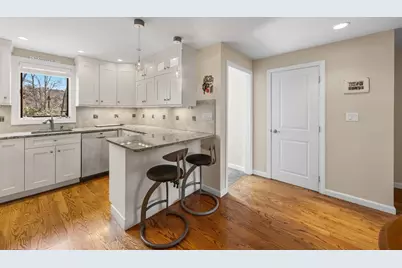 381 Great Oak Rd #9, Mashpee, MA 02649 - Photo 9