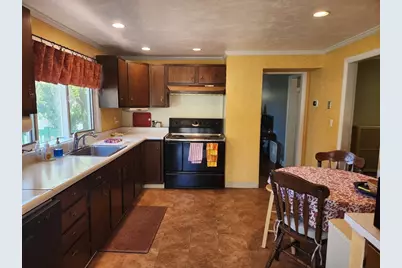 138 Lakehurst Ave, Weymouth, MA 02189 - Photo 9