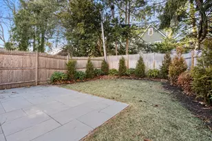 71 Greenough St, Brookline, MA 02445 - Photo 25