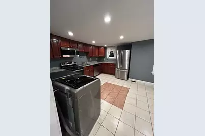 733 Pleasant St #1, Leicester, MA 01542 - Photo 5