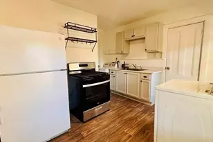 93 Peirce St, Middleborough, MA 02346 - Photo 5