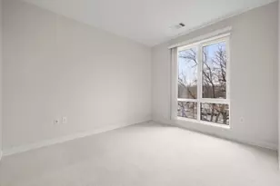 289 Walk Hill St, Boston, MA 02131 - Photo 9