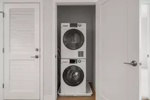 289 Walk Hill St, Boston, MA 02131 - Photo 7