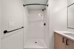 289 Walk Hill St, Boston, MA 02131 - Photo 13