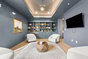 289 Walk Hill St, Boston, MA 02131 - Photo 15