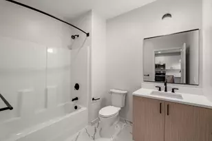 289 Walk Hill St, Boston, MA 02131 - Photo 7