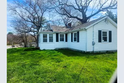 932 Webster St, Hanover, MA 02339 - Photo 1