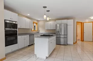 51 Sheffield Dr, Belchertown, MA 01007 - Photo 5