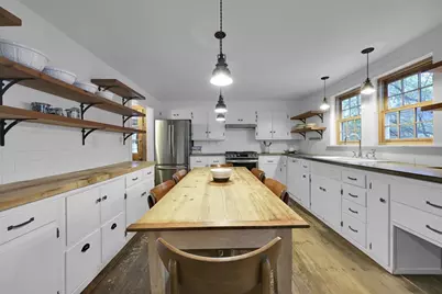 82 Petersham Rd, Hardwick, MA 01037 - Photo 11