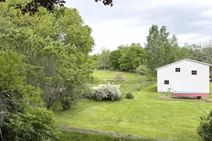 82 Petersham Rd, Hardwick, MA 01037 - Photo 7