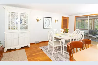 40 Dunster Rd, Framingham, MA 01702 - Photo 5