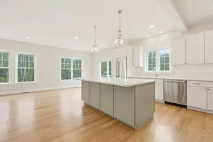 889 Maple St, Mansfield, MA 02048 - Photo 11