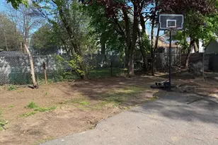 37-39 Wilmont St, Springfield, MA 01108 - Photo 17