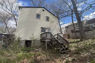 51 1st St, Dracut, MA 01826 - Photo 13