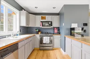 35 Freshmeadow Dr, Wareham, MA 02571 - Photo 11
