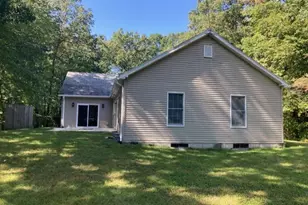 74 N Hatfield Rd, Hatfield, MA 01038 - Photo 5