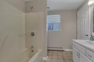 8 Park Cir, Attleboro, MA 02703 - Photo 9