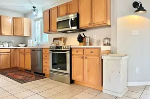 42 Mechanic St, Palmer, MA 01069 - Photo 9