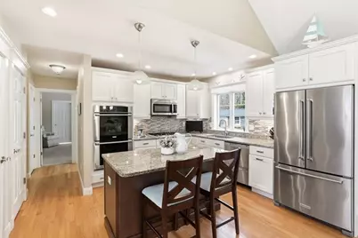 140 Pheasant Hill Cir, Barnstable, MA 02635 - Photo 5