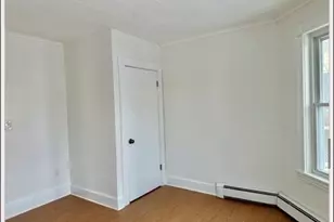 187 White St, Lowell, MA 01854 - Photo 21