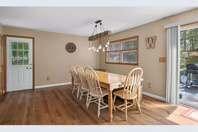65 Center St, Groveland, MA 01834 - Photo 21