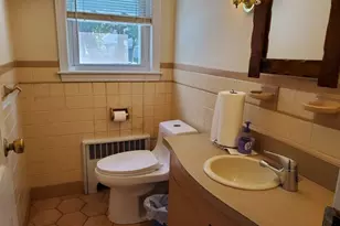 1696 Liberty St, Braintree, MA 02184 - Photo 5