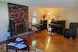 1696 Liberty St, Braintree, MA 02184 - Photo 3