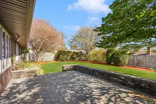 45 Archer St, Fall River, MA 02720 - Photo 3