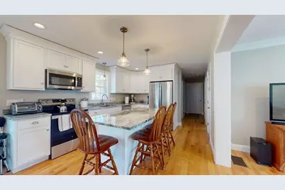 287 Wareham, Middleborough, MA 02346 - Photo 5