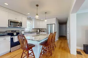 287 Wareham, Middleborough, MA 02346 - Photo 3