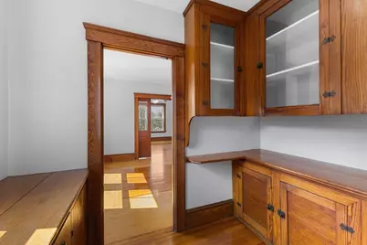 183 Pleasant St, Grafton, MA 01560 - Photo 9