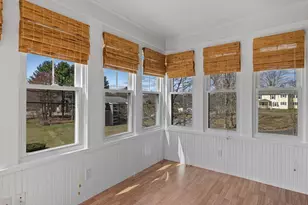 183 Pleasant St, Grafton, MA 01560 - Photo 15