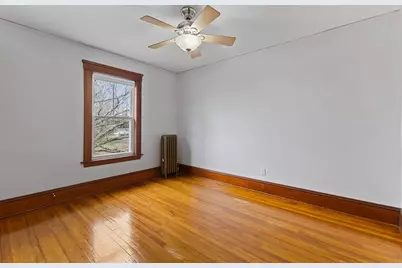 183 Pleasant St, Grafton, MA 01560 - Photo 19