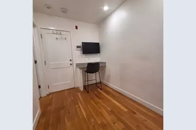 21 Fifth Street #22, Chelsea, MA 02150 - Photo 5