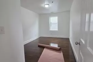 375 Crescent Ave, Chelsea, MA 02150 - Photo 9