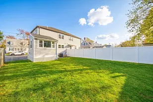 30 Arnold St, Quincy, MA 02169 - Photo 19