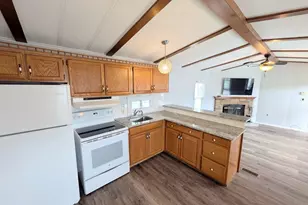 5 Cheryl Ln, Carver, MA 02330 - Photo 3