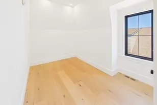 244 L St, Boston, MA 02127 - Photo 27