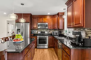 17 Marshall Wy, Seabrook, NH 03874 - Photo 5