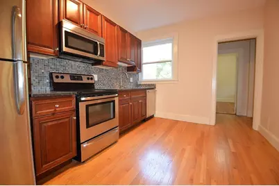 35 Saint Paul St. #6, Brookline, MA 02446 - Photo 3