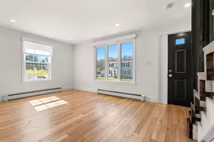 271 Broadway, Haverhill, MA 01832 - Photo 3