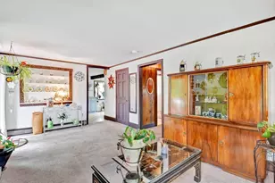 31 Spring St, Lunenburg, MA 01462 - Photo 17